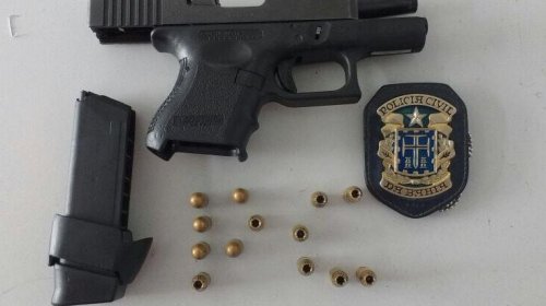 [Homem é flagrado com pistola austríaca em Itapetinga]