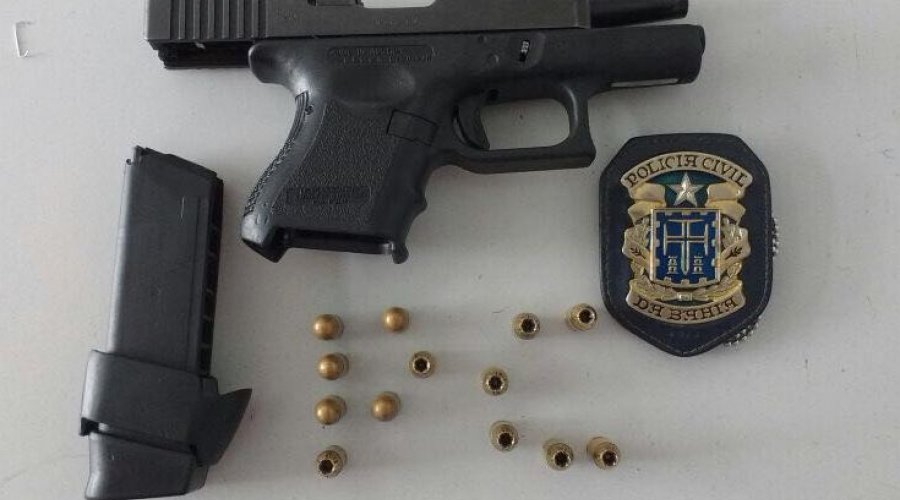 [Homem é flagrado com pistola austríaca em Itapetinga]