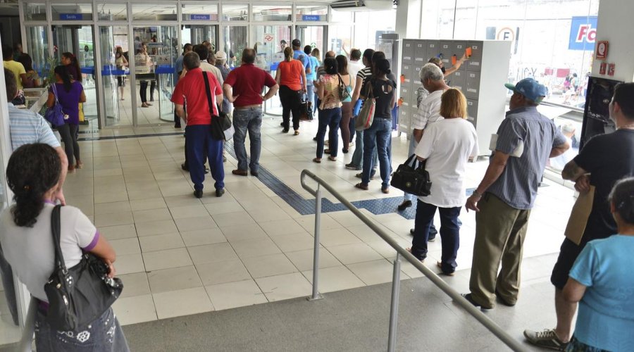 [Febraban adia para 2018 recebimento de boleto vencido em qualquer banco]