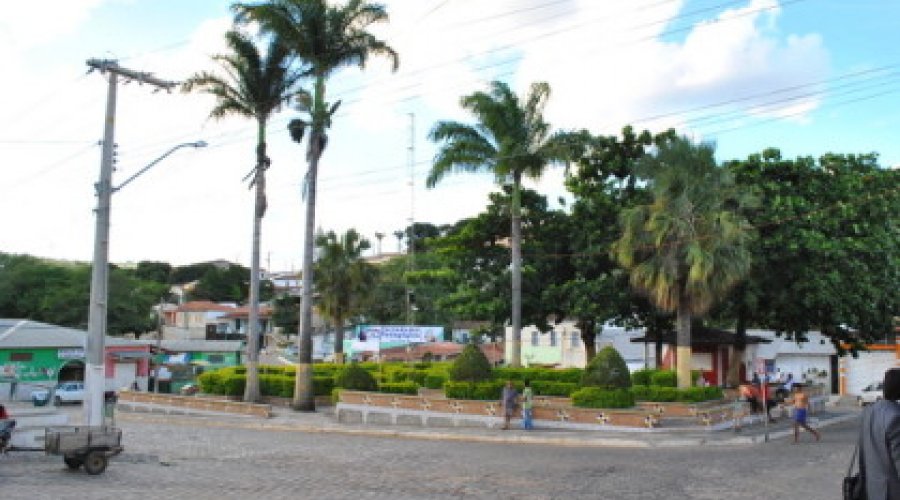 [Pedreiro é preso acusado de estuprar menina de 12 anos e homem de 30 é preso por estupro de sobrinha de 10 anos]