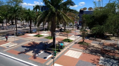 [Dia do Comerciário é celebrado com feira de saúde e festival de prêmios na Praça Abrantes]