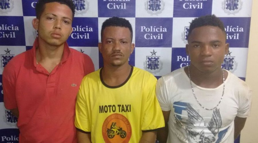 [Quatro pessoas são presas por tráfico e homicídio em Valença]