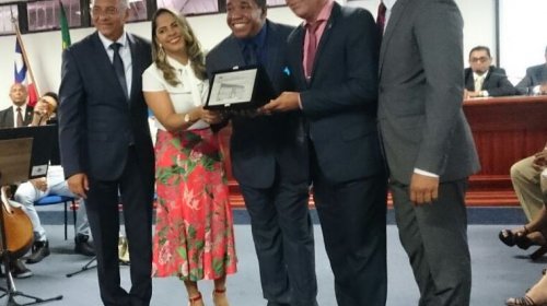 [“Foi uma homenagem muito justa”, afirma Dinha sobre título de cidadão simõesfilhense para Roqu...]