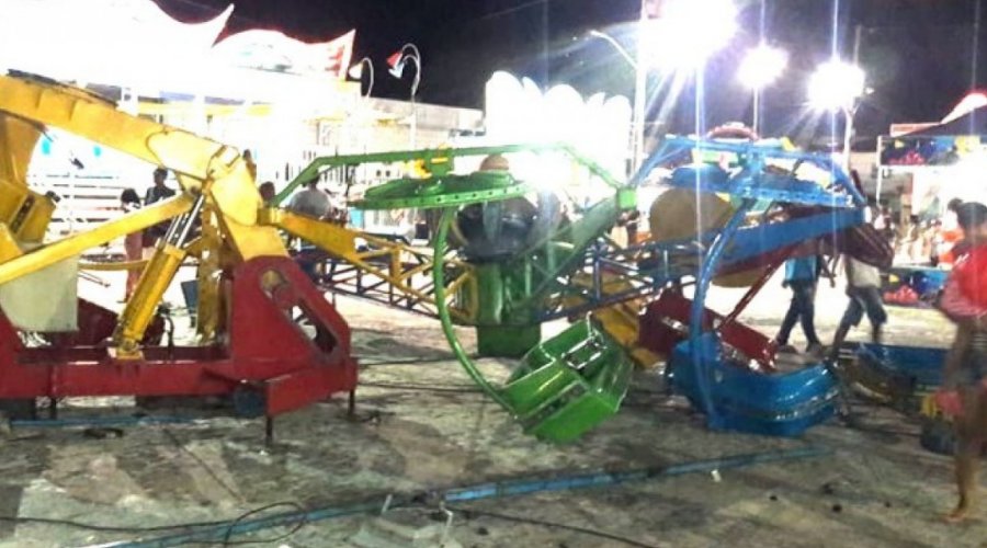 [Duas crianças ficam feridas após brinquedo desabar na Chapada Diamantina]