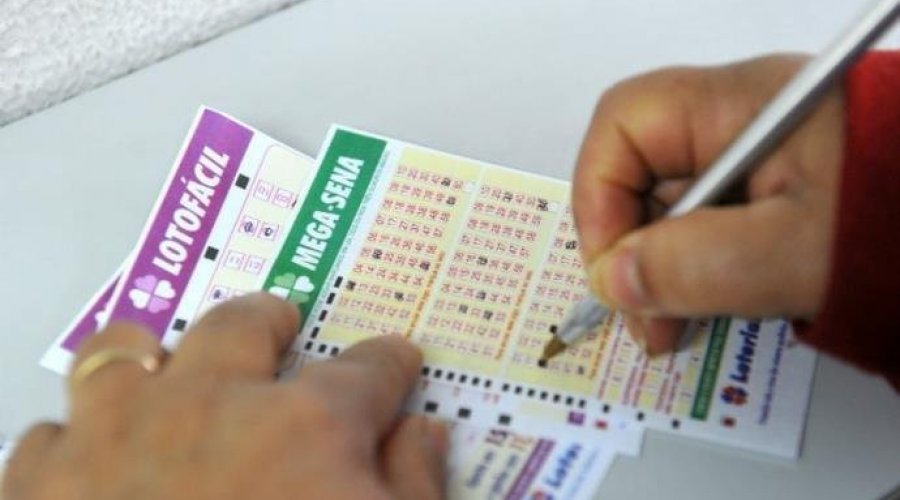 [Mega-Sena acumula e prêmio pode chegar a R$ 40 milhões]