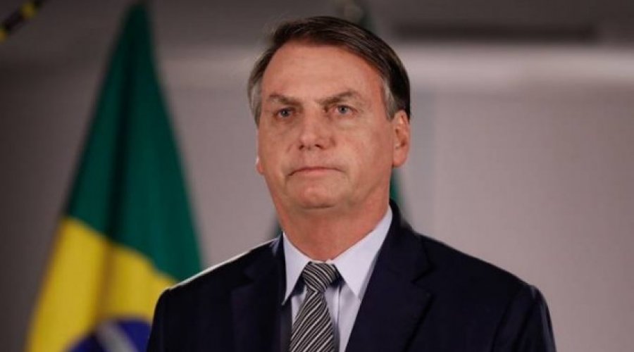 [Bolsonaro diz que não há motivo para pânico sobre o coronavírus]