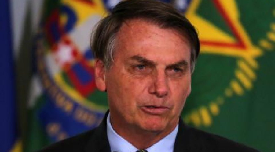 [Sem dar detalhes, Bolsonaro diz que passará por nova cirurgi]