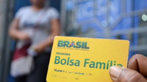 [Câmara analisa proposta de abono natalino para o Bolsa Famílía]