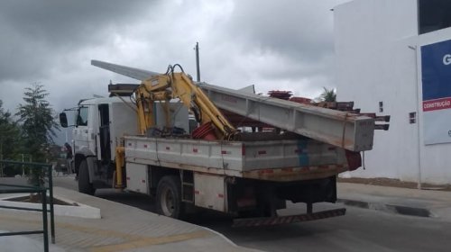 [Após denúncia poste deteriorado é trocado em rua de Nova Constituinte ]