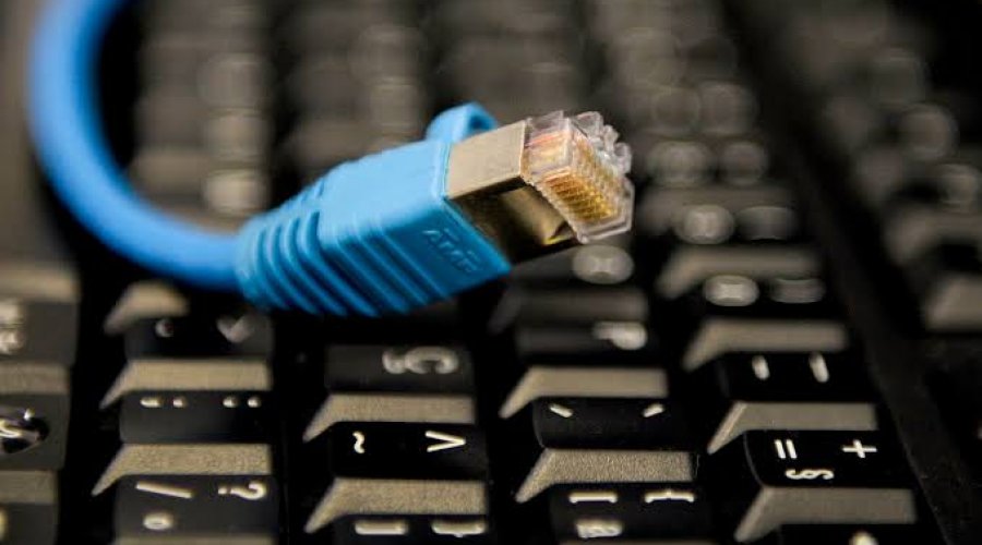 [Em três dias de quarentena, consumo de internet fixa sobe 40% no Brasil]