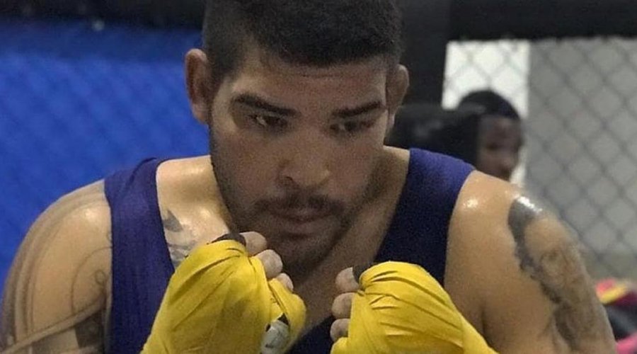 [Lutador baiano Carlos Boi estreia neste sábado no UFC]