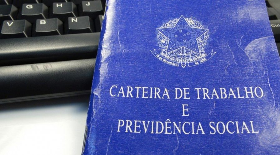 [Taxa de desemprego sobe para 13,7% na 4ª semana de julho, diz IBGE]