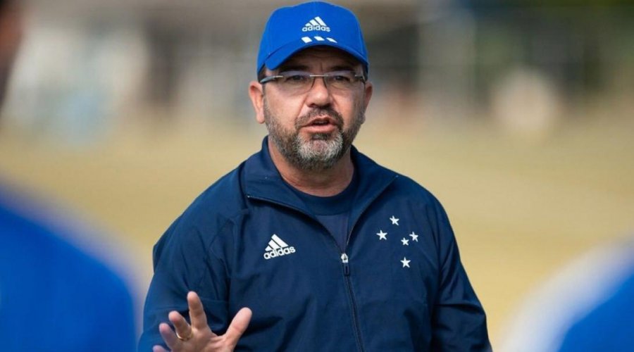 [Próximo adversário do Vitória, Cruzeiro demite técnico Enderson Moreira]