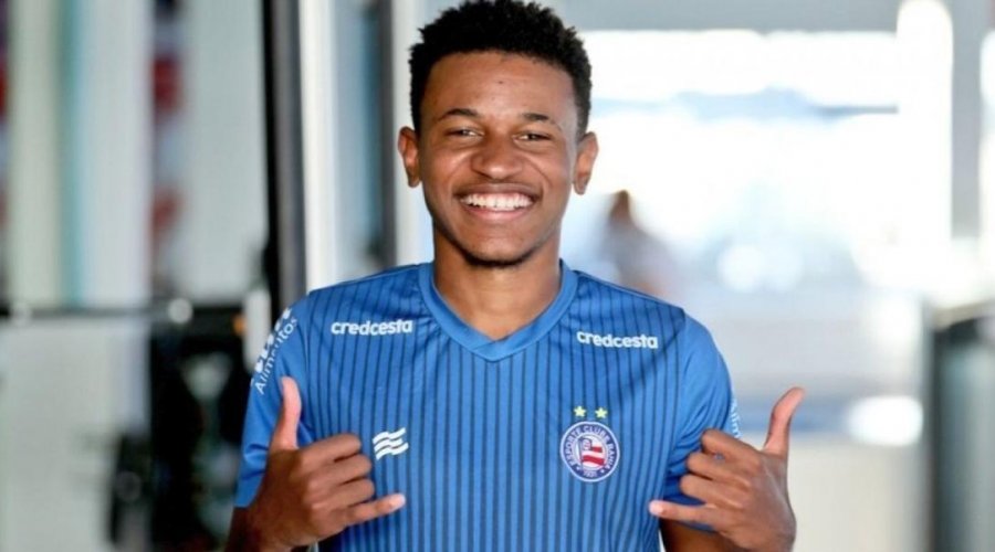 [Ramires é regularizado no BID e já pode jogar pelo Bahia]