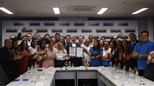 [Governador Jerônimo Rodrigues aprova aumento salarial para professores da rede estadual; veja...]