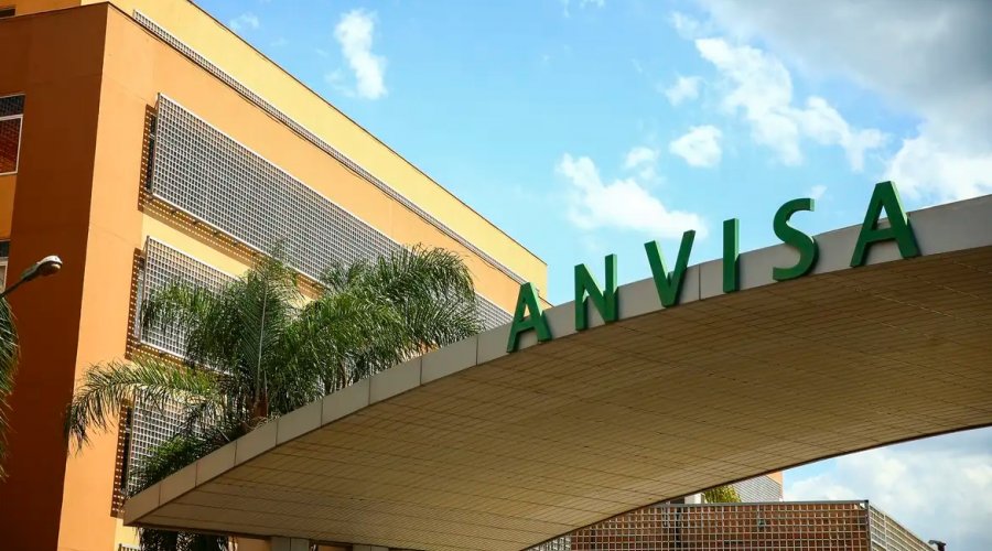 [Anvisa veta uso de ora-pro-nóbis em suplementos alimentare]