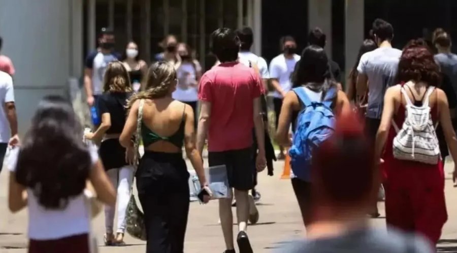 [Jovens de 25 a 29 anos registram maior taxa de internações por transtornos mentais na Bahia]