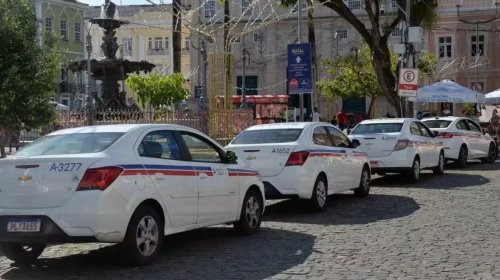 [Taxistas de Salvador têm até 10 de janeiro para regularizar cadastro junto à Prefeitura]