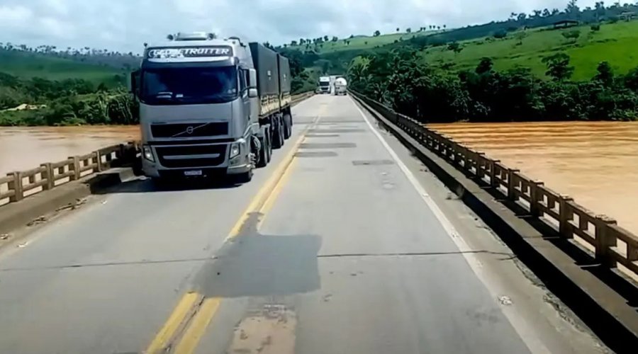 [DNIT define novas regras de circulação na ponte do Rio Jequitinhonha, na BR-101, em Itapebi]