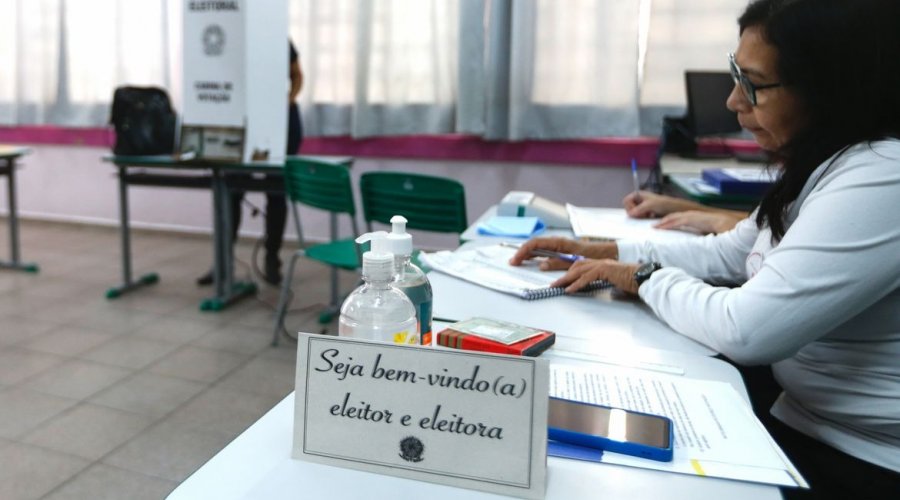 [Eleições 2026: eleitor pode se inscrever para ser mesário voluntário]