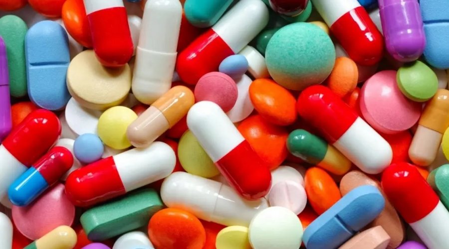 [Anvisa determina recolhimento de lotes de medicamentos após falhas de qualidade]