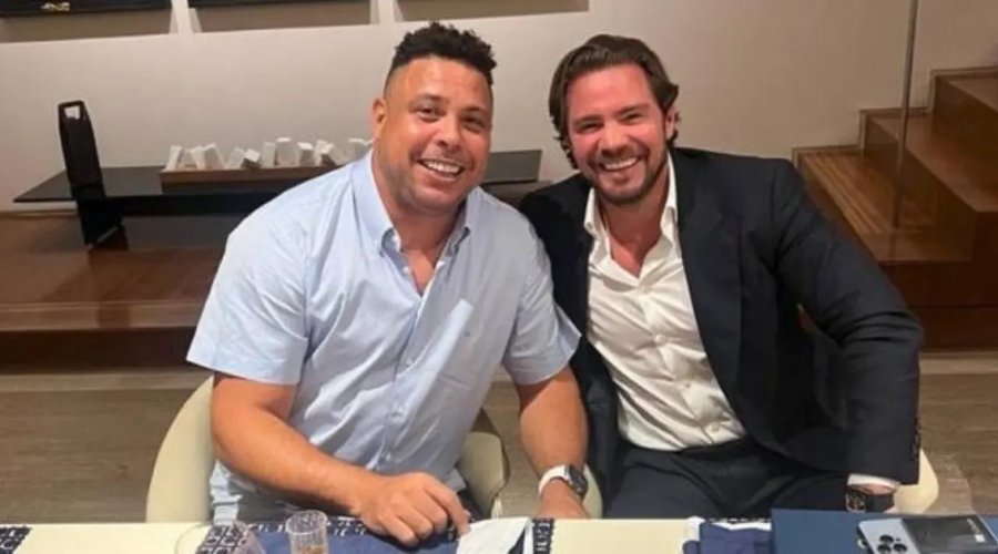 [Conversas apreendidas pela PF mostram pedido de Ronaldo a Vorcaro por crédito para o Cruzeiro]